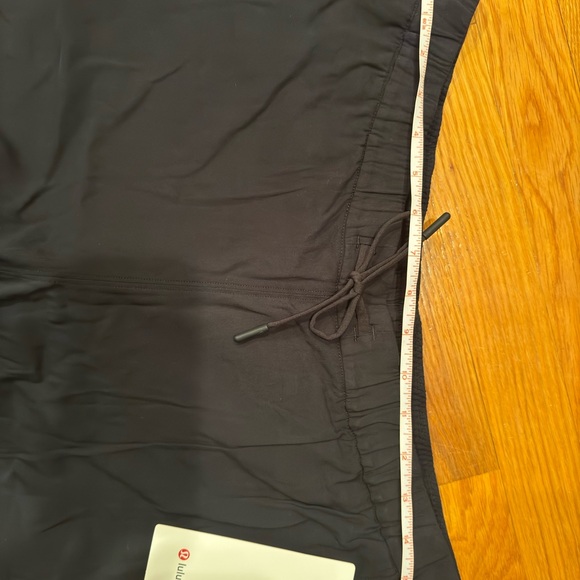 Lululemon Essential Affinity MR Jogger BNWT Size 10 - Picture 9 of 12